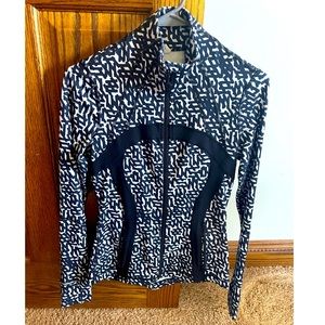 Lululemon Size 4 Define Jacket
